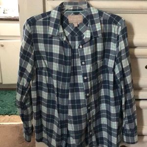 Blue plaid longe sleeve shirt